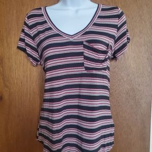 Striped v-neck tshirt